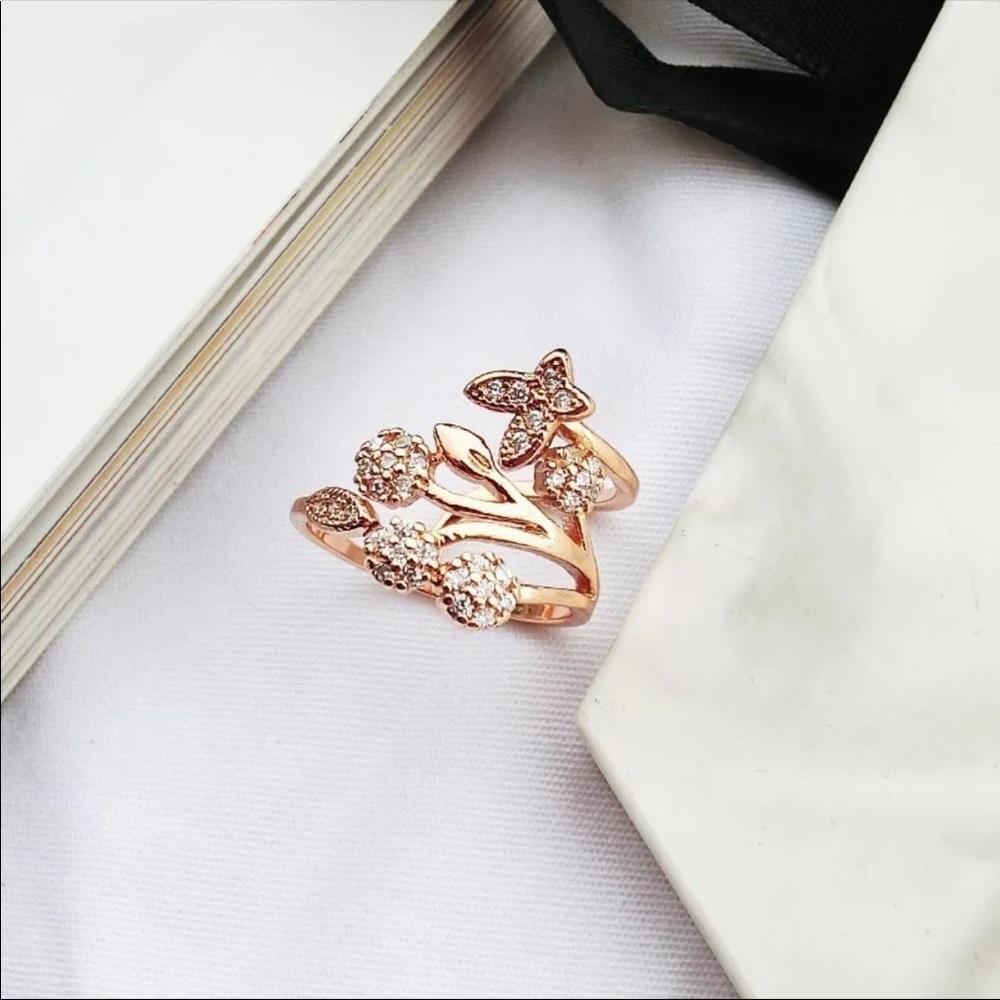 Rose Gold Butterfly Tree Leaf Crystal Floral Ring - Picture 2 of 4